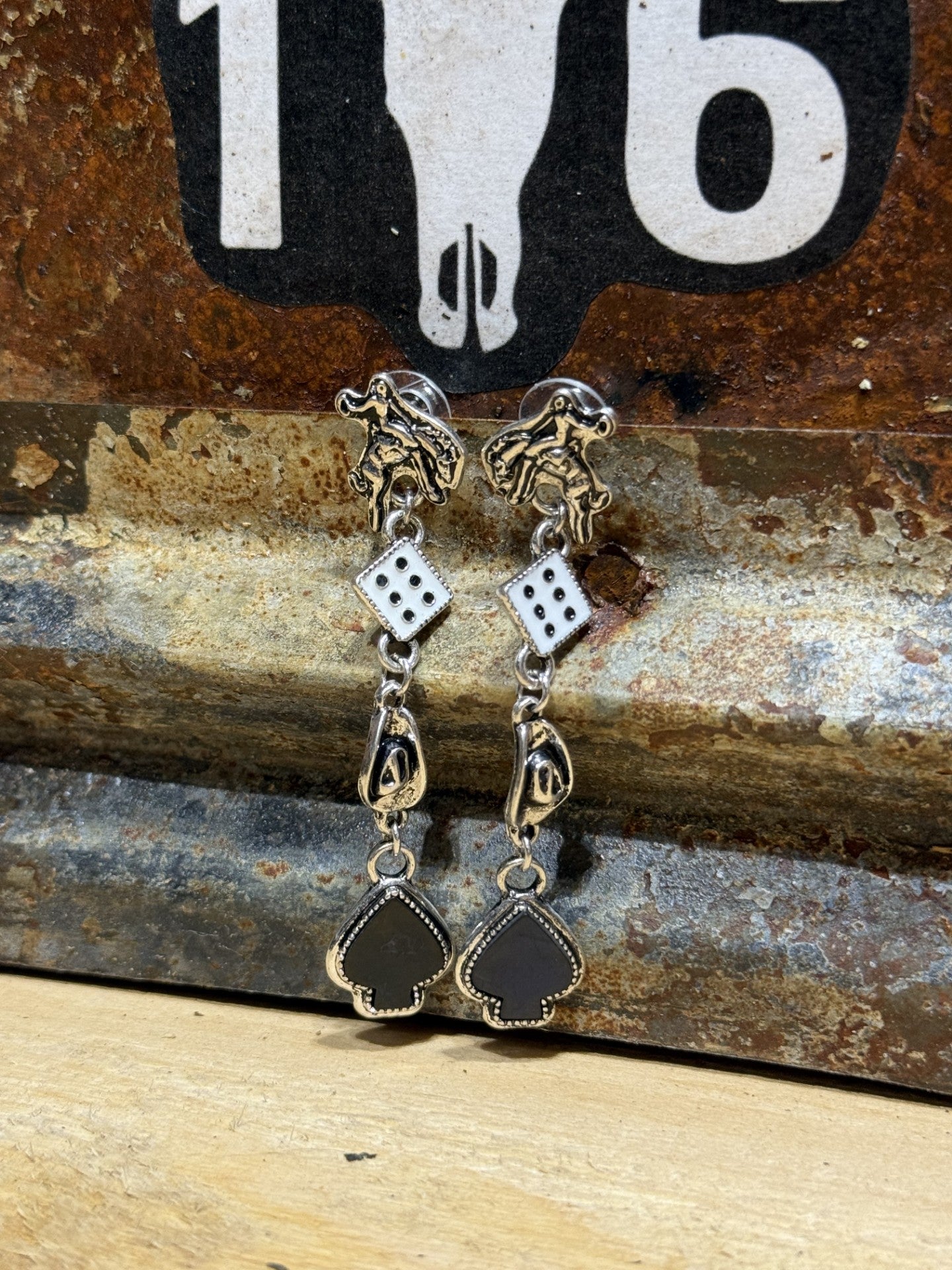 Lucky 8 Bronc Dangles