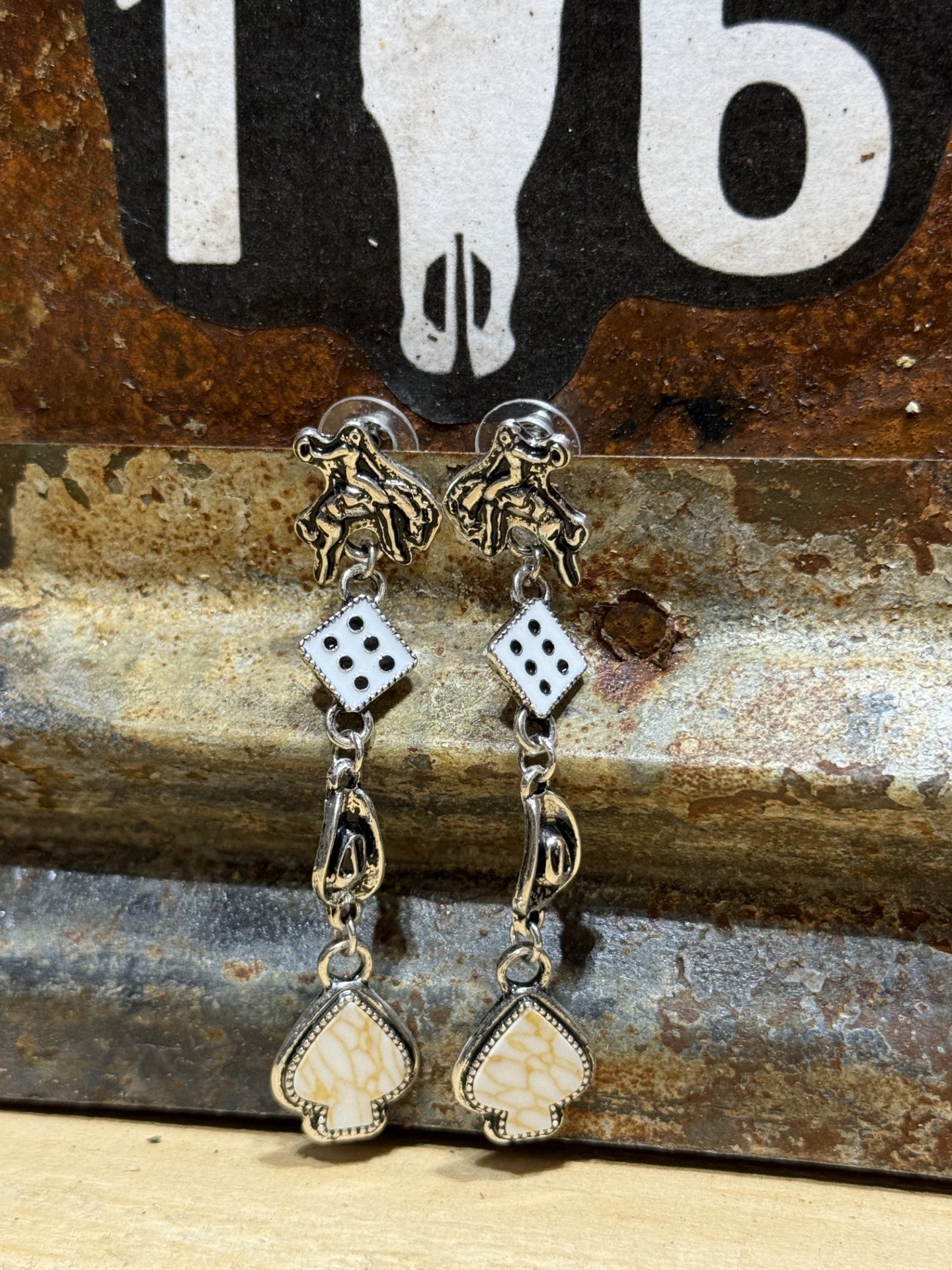 Lucky 8 Bronc Dangles