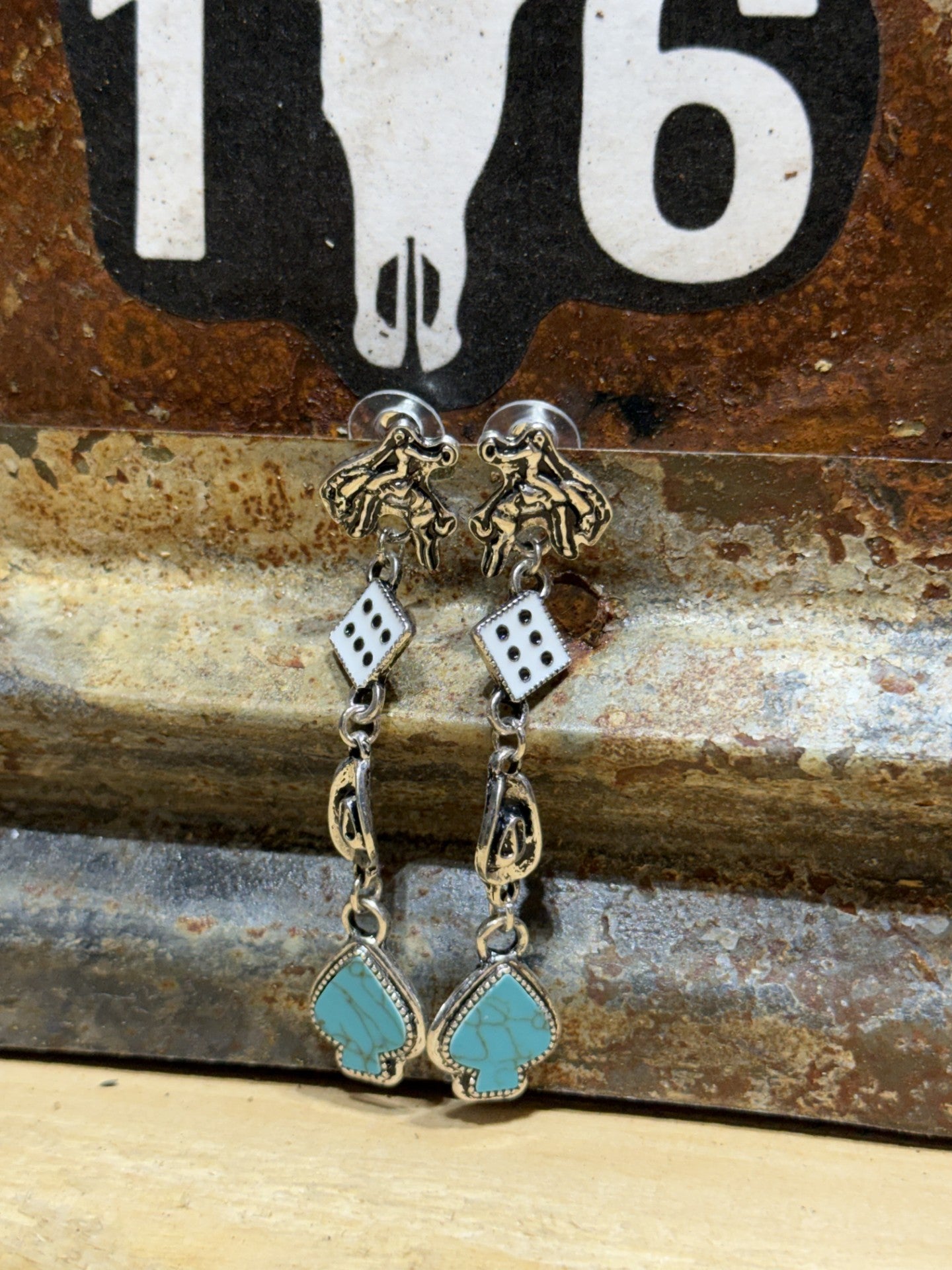 Lucky 8 Bronc Dangles